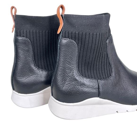 Gentle Souls by Kenneth Cole Remi Lite Stretch Booties 8 Black New - Picture 7 of 10